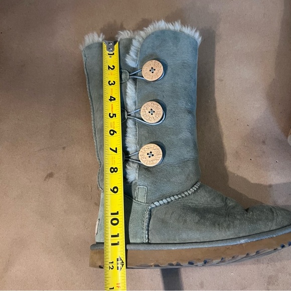 UGG Bailey Button Triplet Green Grey Women’s Size US 6 Boots Shearling Style - Picture 11 of 13